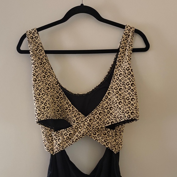 Cupshe Other - NWT Cupshe Leopard Print and Black Swimsuit size 1X